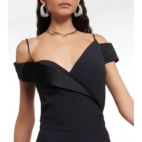 Alexander McQueen Drape Off-The-Shoulder Side Slit Gown - Picture 3 of 11